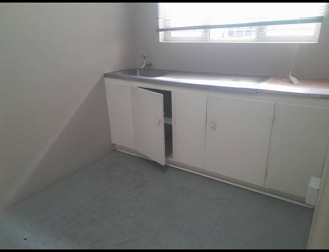 54M² OFFICE TO LET IN STAMFORD HILL